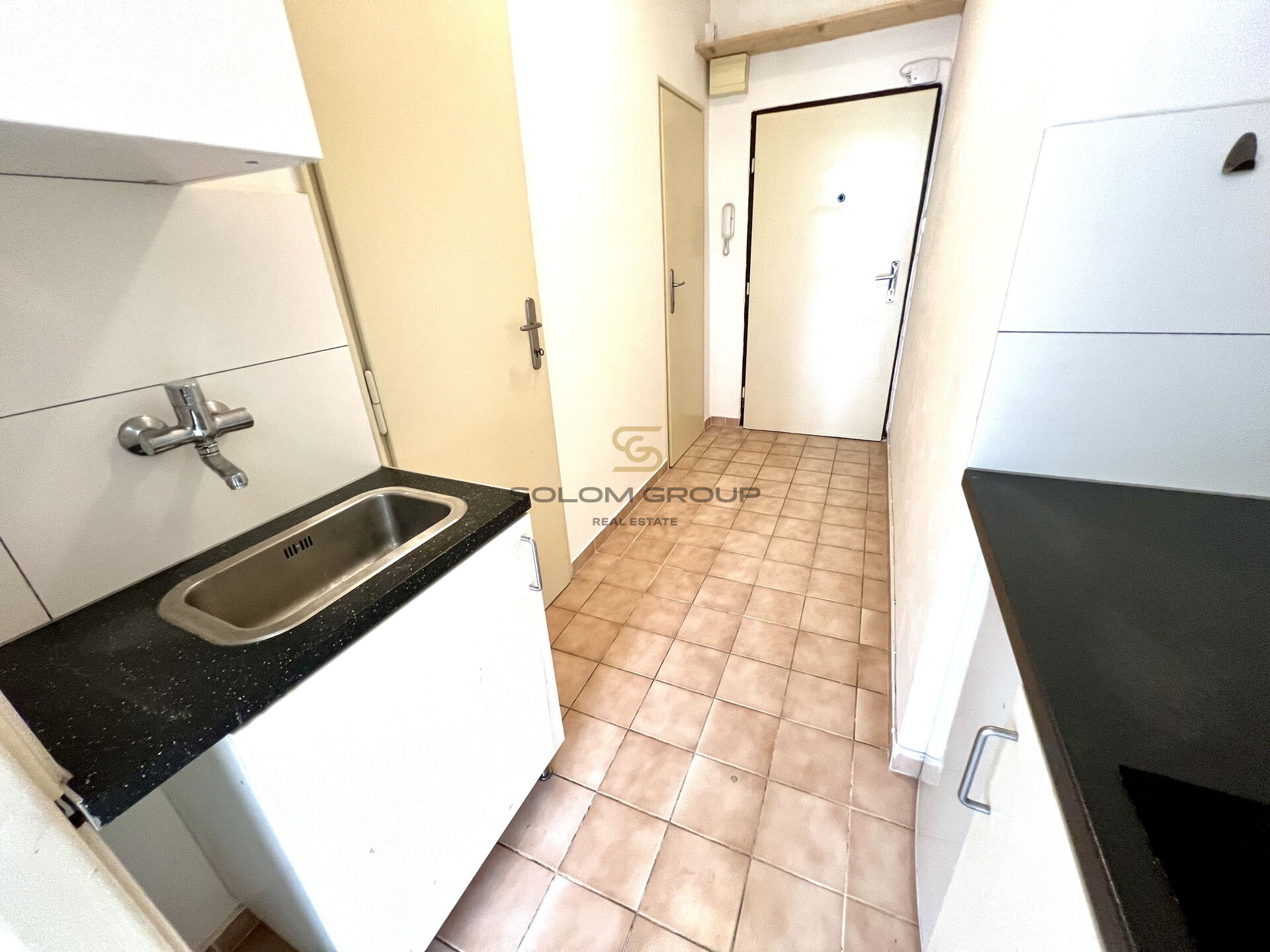 Pronájem bytu 1+kk, 35 m², Praha 10 - Vršovice, po rekonstrukci