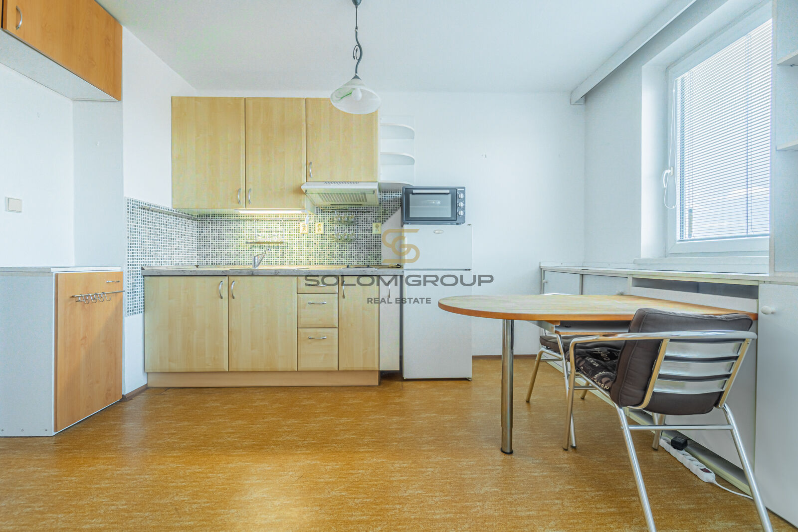 Prodej bytu 1+kk, 30  m², po částečné rekonstrukci, Praha - Hloubětín
