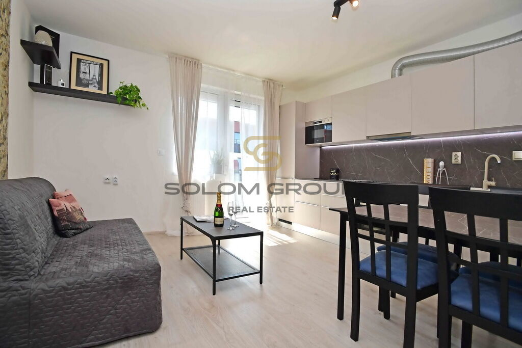 Pronájem bytu 2+kk/Balkón + velká šatna, 48 m², parkovací stání, Novostavba, Letňany