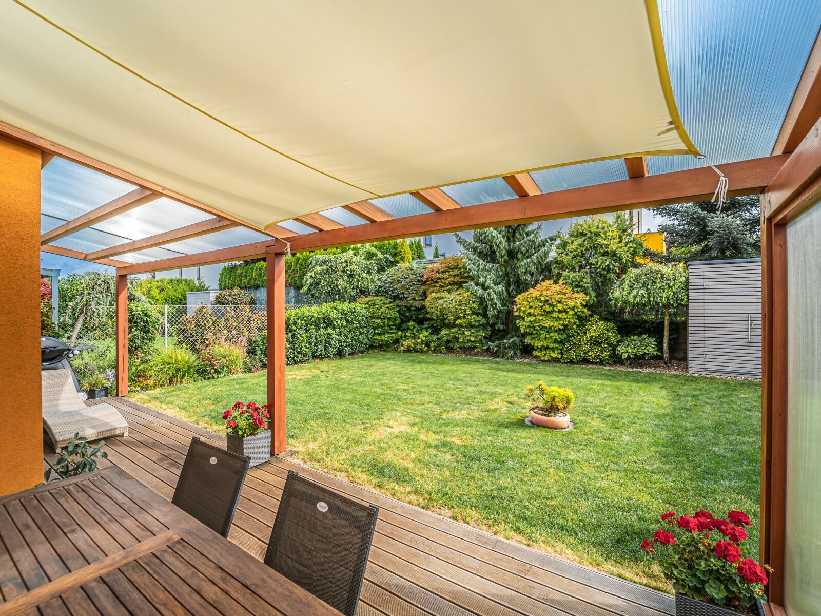 Prodej rodinného domu 4+kk, 138m² / terasa, Sedlec u Líbeznic, pozemek 415m², garáž