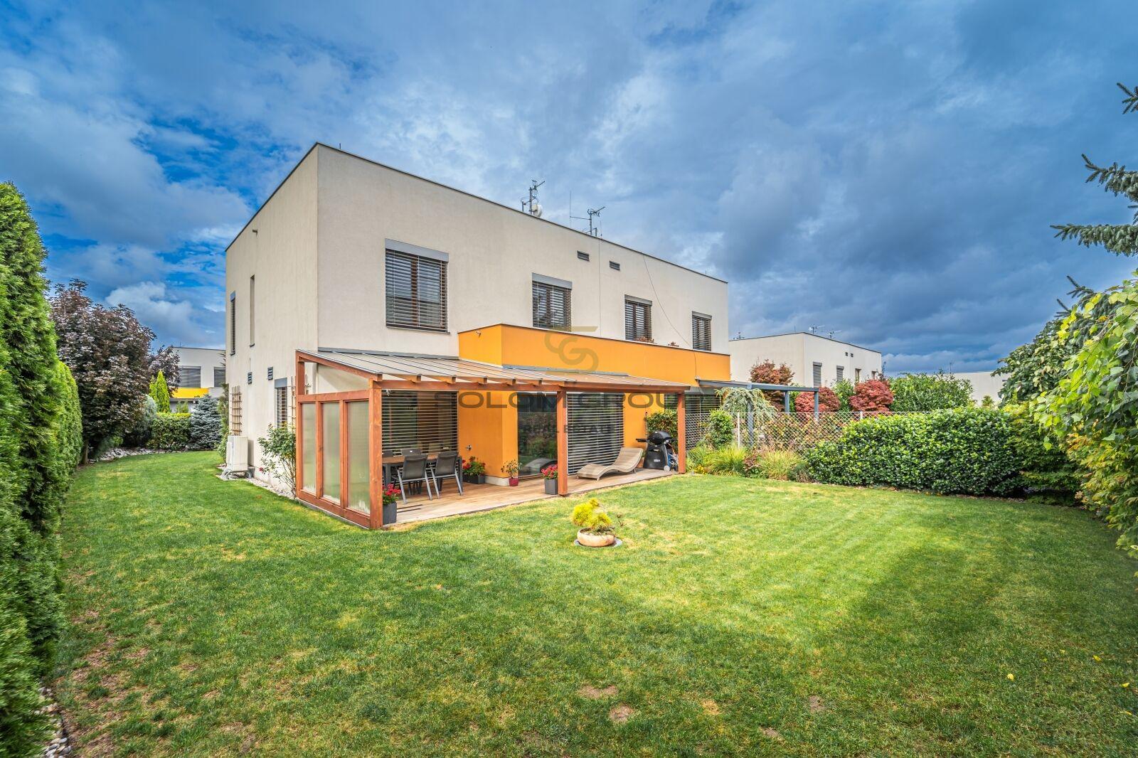 Prodej rodinného domu 4+kk, 138m² / terasa, Sedlec u Líbeznic, pozemek 415m², garáž