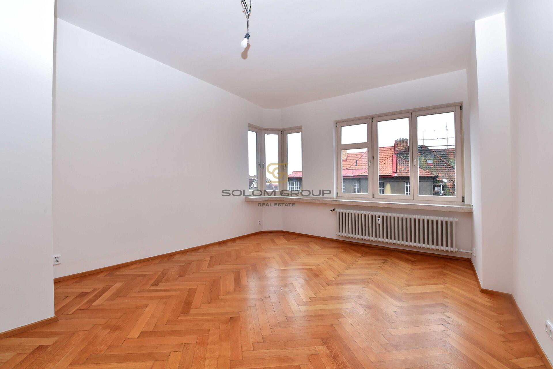 Pronájem bytu 2+1/možno jako 3+kk/2x balkon, 92 m², Vinohrady, 2x komora v bytě, po rekonstrukci