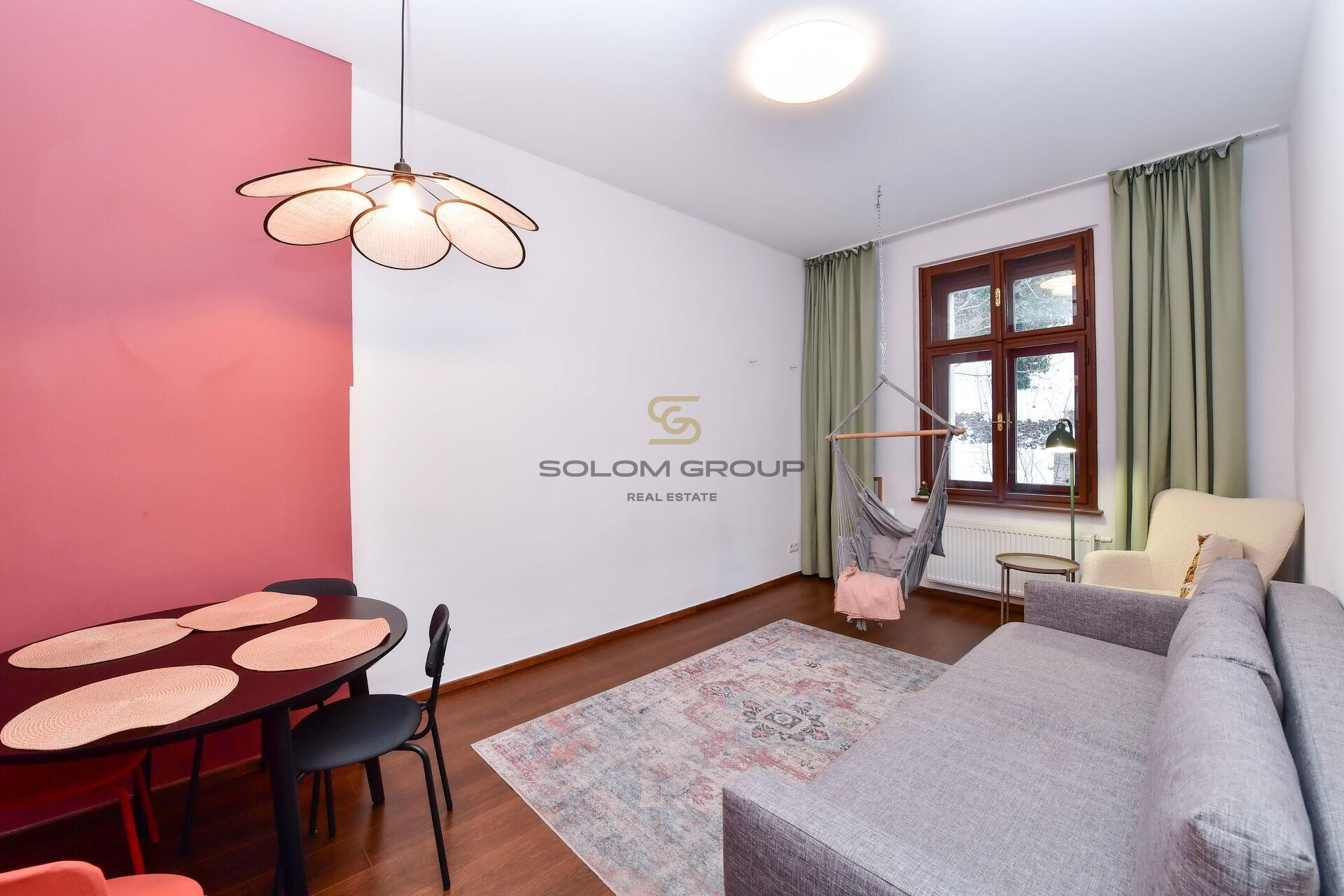 Pronájem bytu 2+1, 42 m² + sklep 5,8 m², 4. NP, výtah, Praha 2 – Vyšehrad, Neklanova