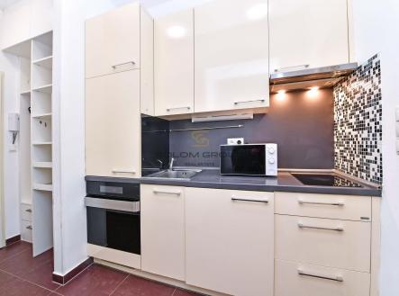 Pronájem bytu, 2+1, 42 m²