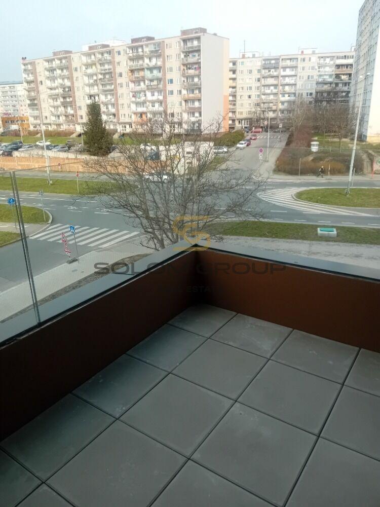 Prodej bytu 2+kk/L, 51,8 m², DV, Praha 14 - Černý Most ulice Arnošta Valenty, Novostavba