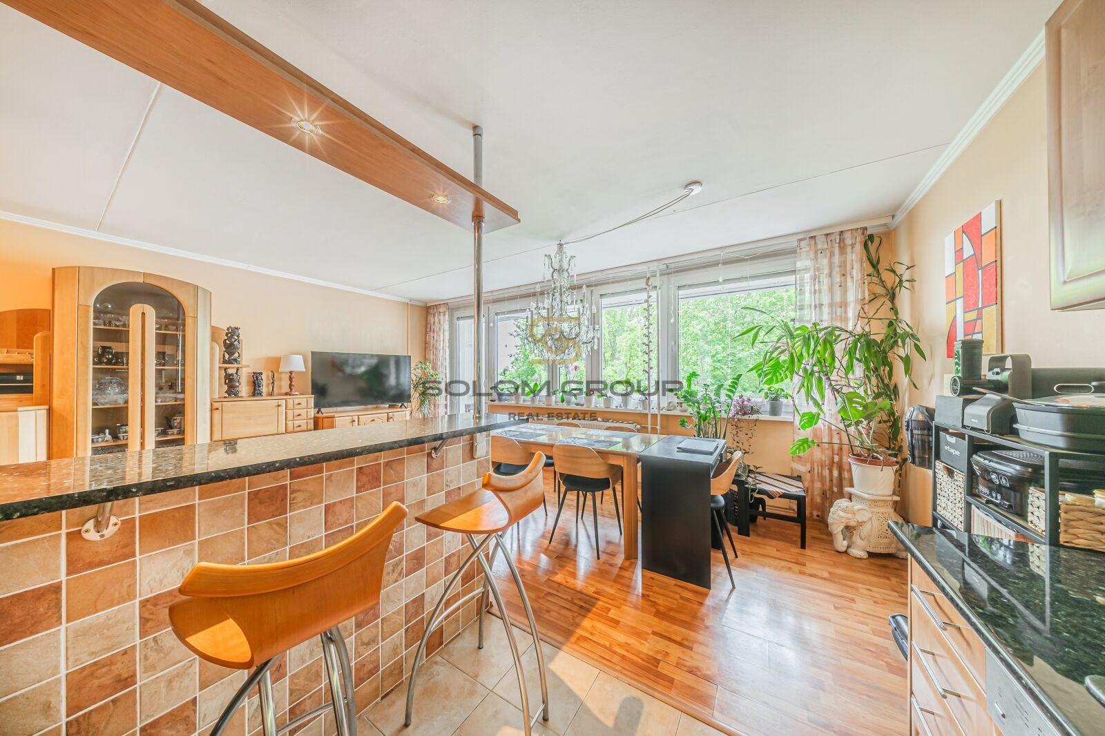 Prodej bytu 3+kk/L, 77 m², OV, Družicová - Ruzyně, Praha 6