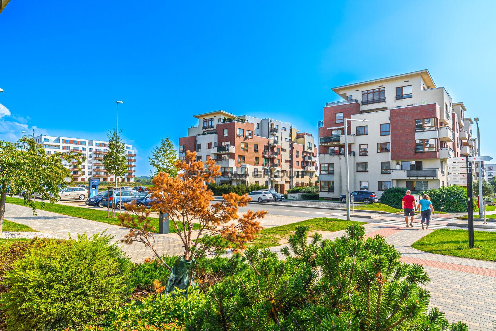 Prodej NOVÉHO rohového bytu 1+kk/Balkon, 45 m² + parkovací stání, Praha 10, DV, novostavba