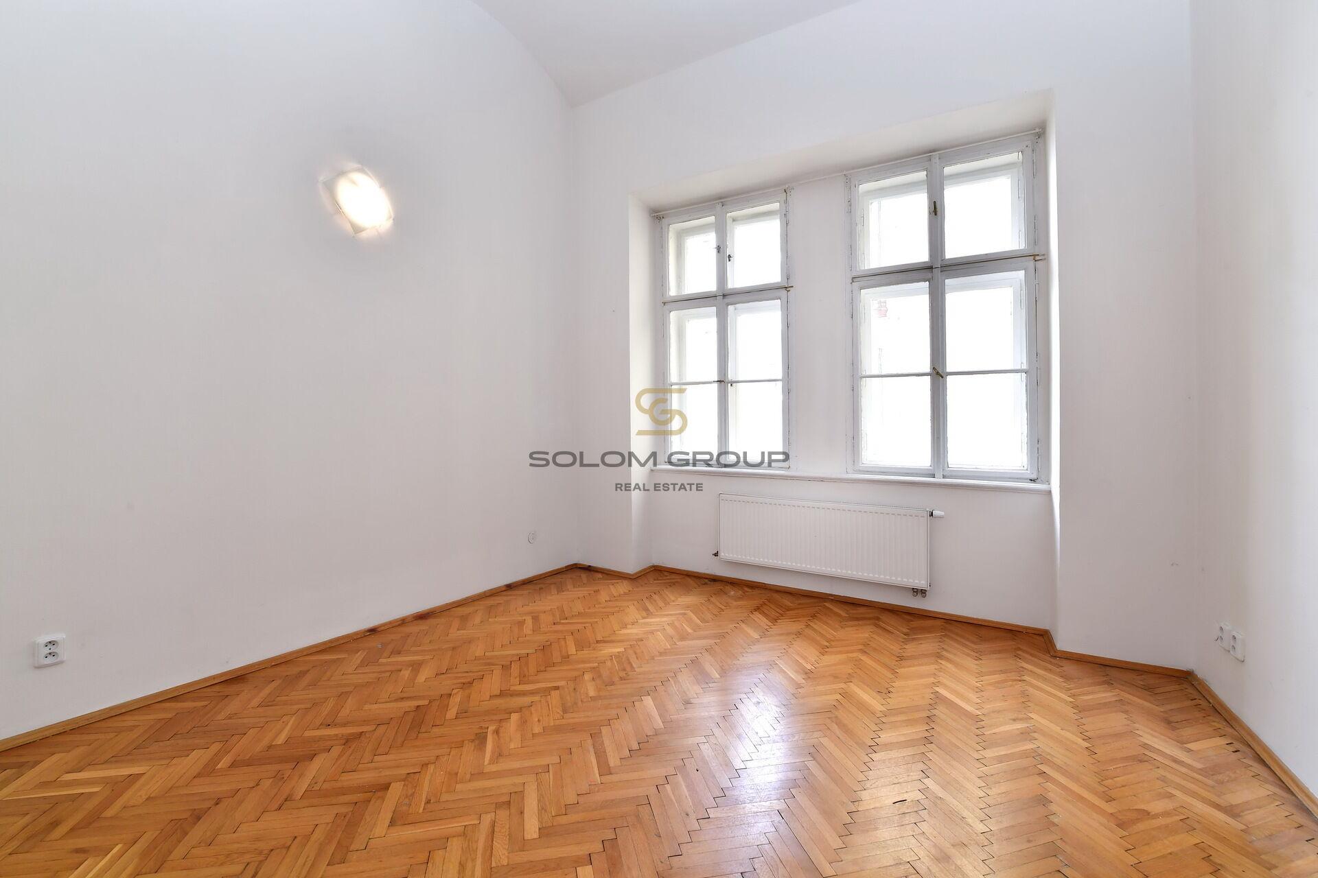 Pronájem bytu 2+1, 55 m², 1. patro, cihlový dům, Smíchov