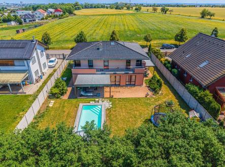 Prodej - dům/vila, 212 m²