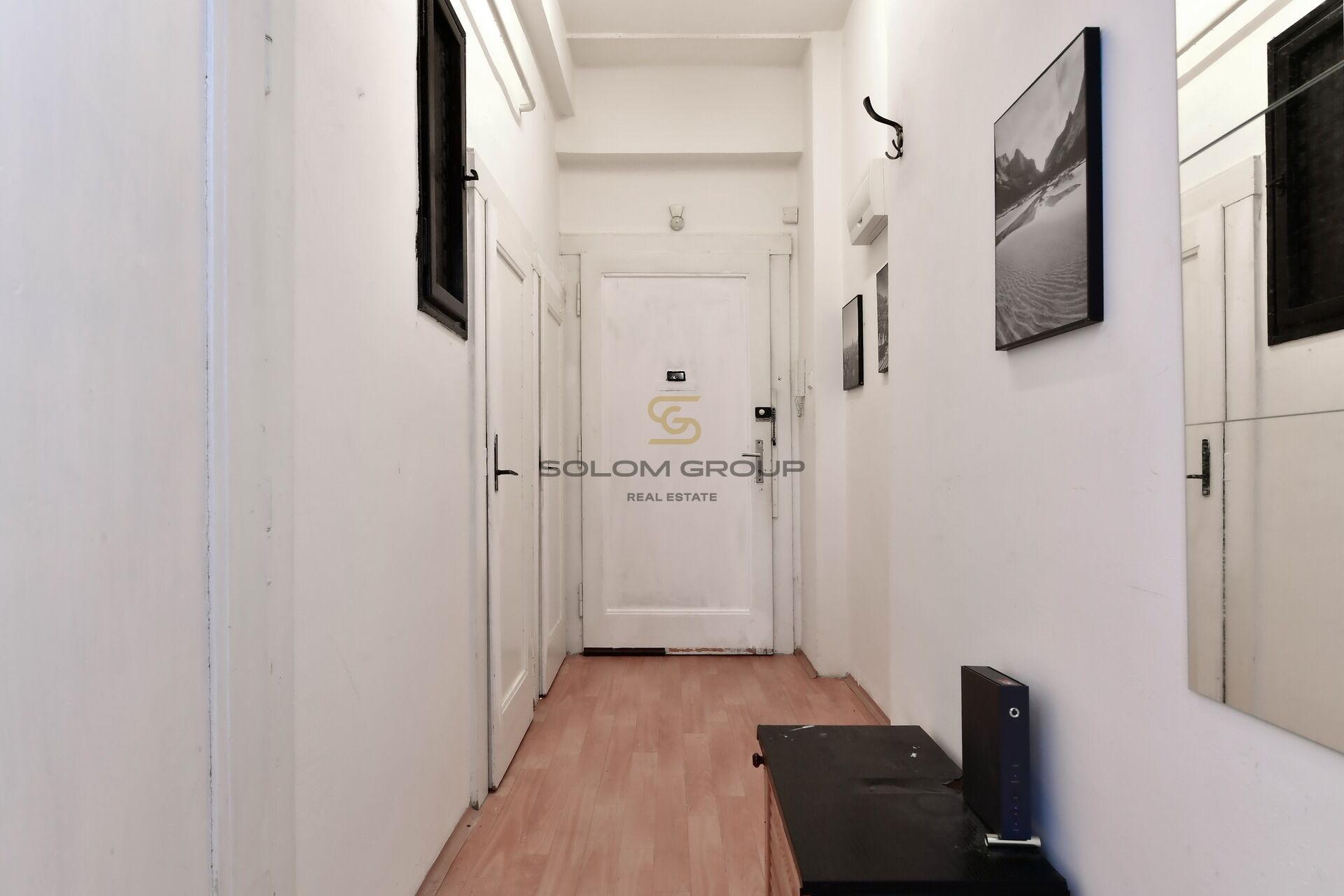 Pronájem bytu 1+kk, 28 m², 1. patro, cihlový dům, Nusle
