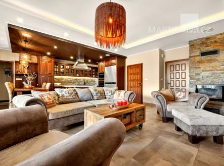 002-1.jpg | Prodej - dům/vila, 258 m²