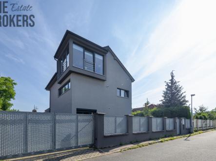 Prodej - dům/vila, 300 m² obrázek