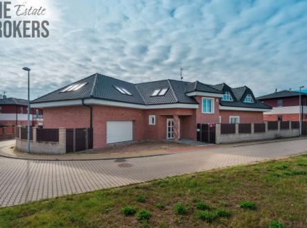 Prodej - dům/vila, 398 m² obrázek