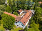 Prodej - dům/vila, 1 850 m²