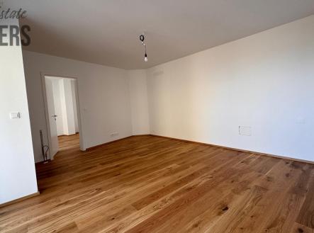 b6f22cd0-7327-4af6-ae77-43d55f5843c3.jpg | Prodej bytu, 2+kk, 75 m²