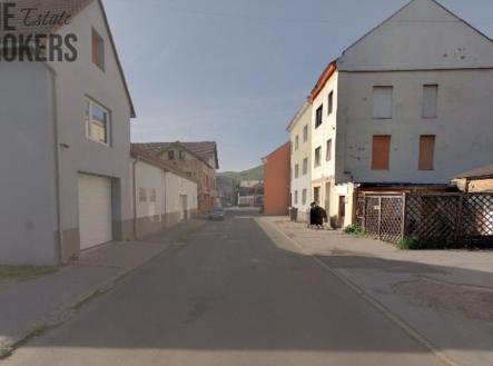 Prodej - nájemní dům, 240 m² obrázek