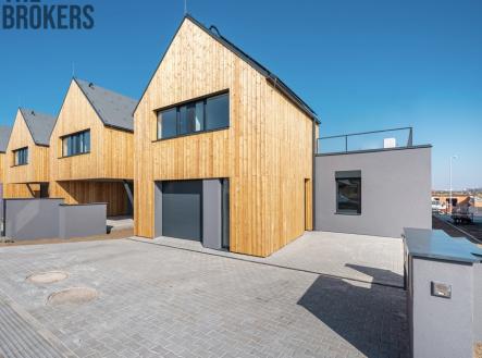 1-2.jpg | Prodej - dům/vila, 179 m²