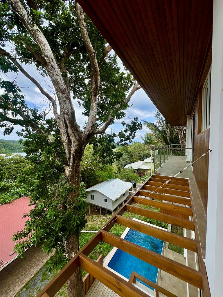The Marina Home, 5BD & 4BT Jonesville Point, Roatan