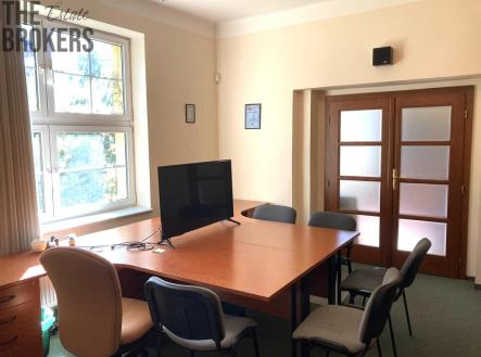 obrazek-whatsapp-2025-04-24-v-12.18.09-95574013.jpg | Pronájem - kanceláře, 100 m²