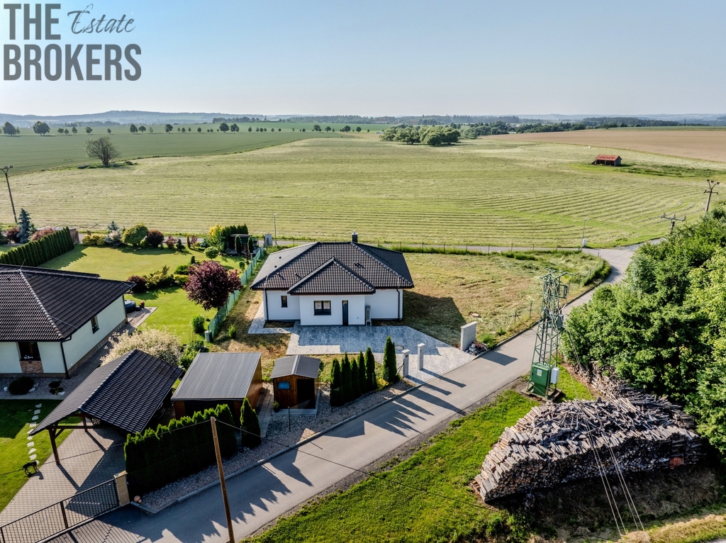 Prodej stylové novostavby, Brzotice