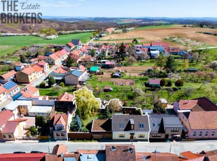 omice-dron-00004-kopie.jpeg | Prodej - dům/vila, 218 m²
