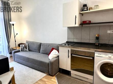 whatsapp-image-2026-05-05-at-12.jpeg | Pronájem bytu, 2+kk, 36 m²