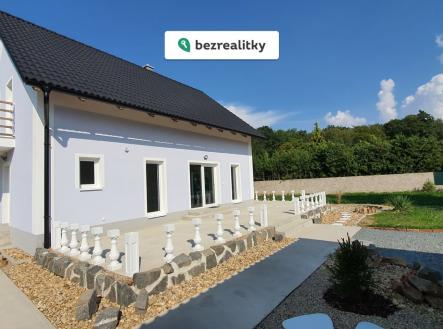 1729775202-jwwvoejrjj-20240829-155509 | Prodej - dům/vila, 120 m²
