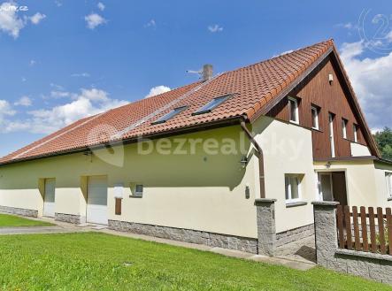 2 | Prodej - dům/vila, 320 m²