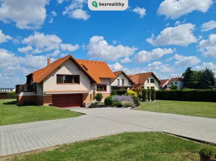 Prodej - dům/vila, 245 m² obrázek