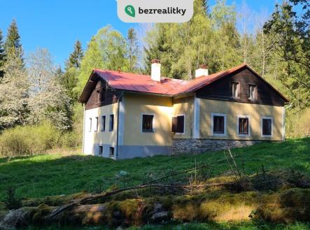 Prodej - dům/vila, 251 m² obrázek