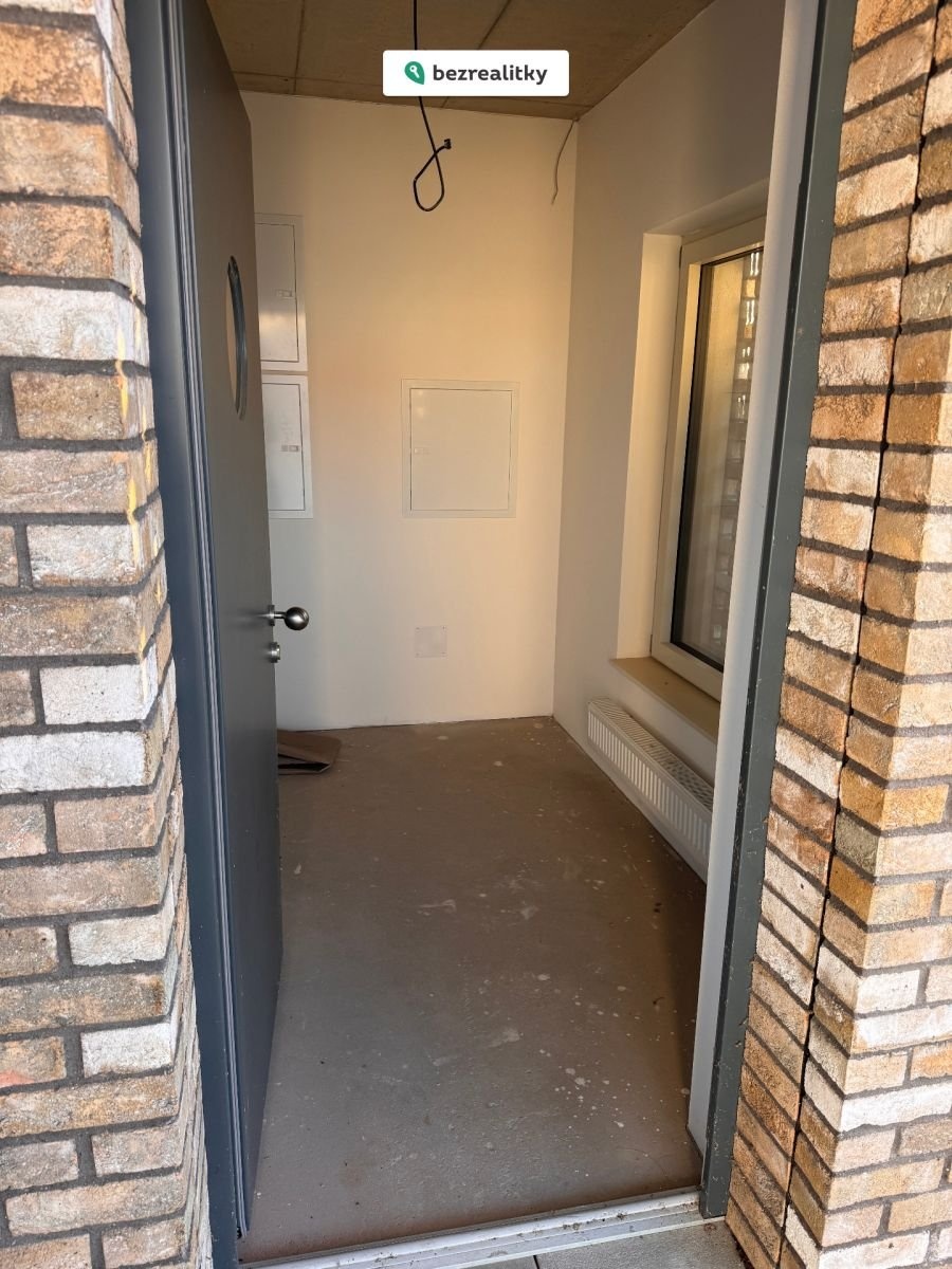 1775776899-kiewvzrqnp-img-4836