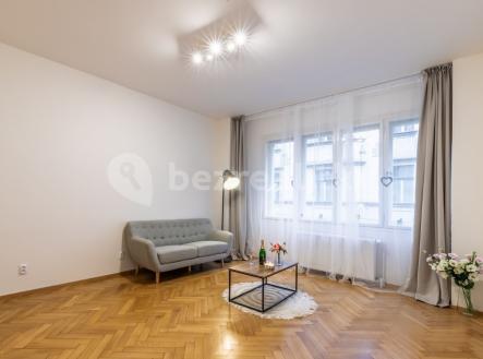 2 | Prodej bytu, 1+kk, 27 m²