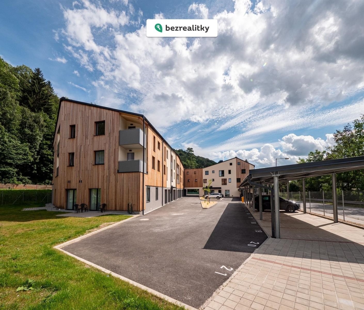 1776356114-vxikljymkn-104cd4b7-6cc5-4b50-9dd1-db5de28e786a