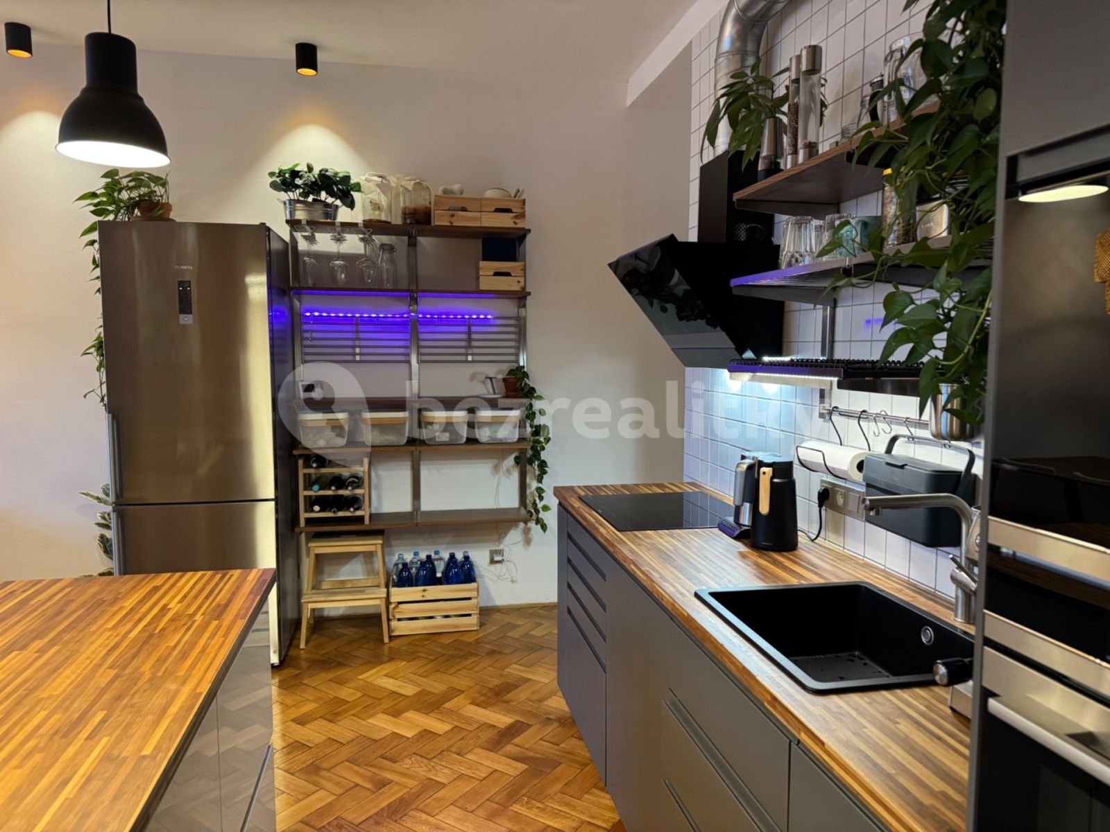 1739816858-zdusklrabv-img-2416
