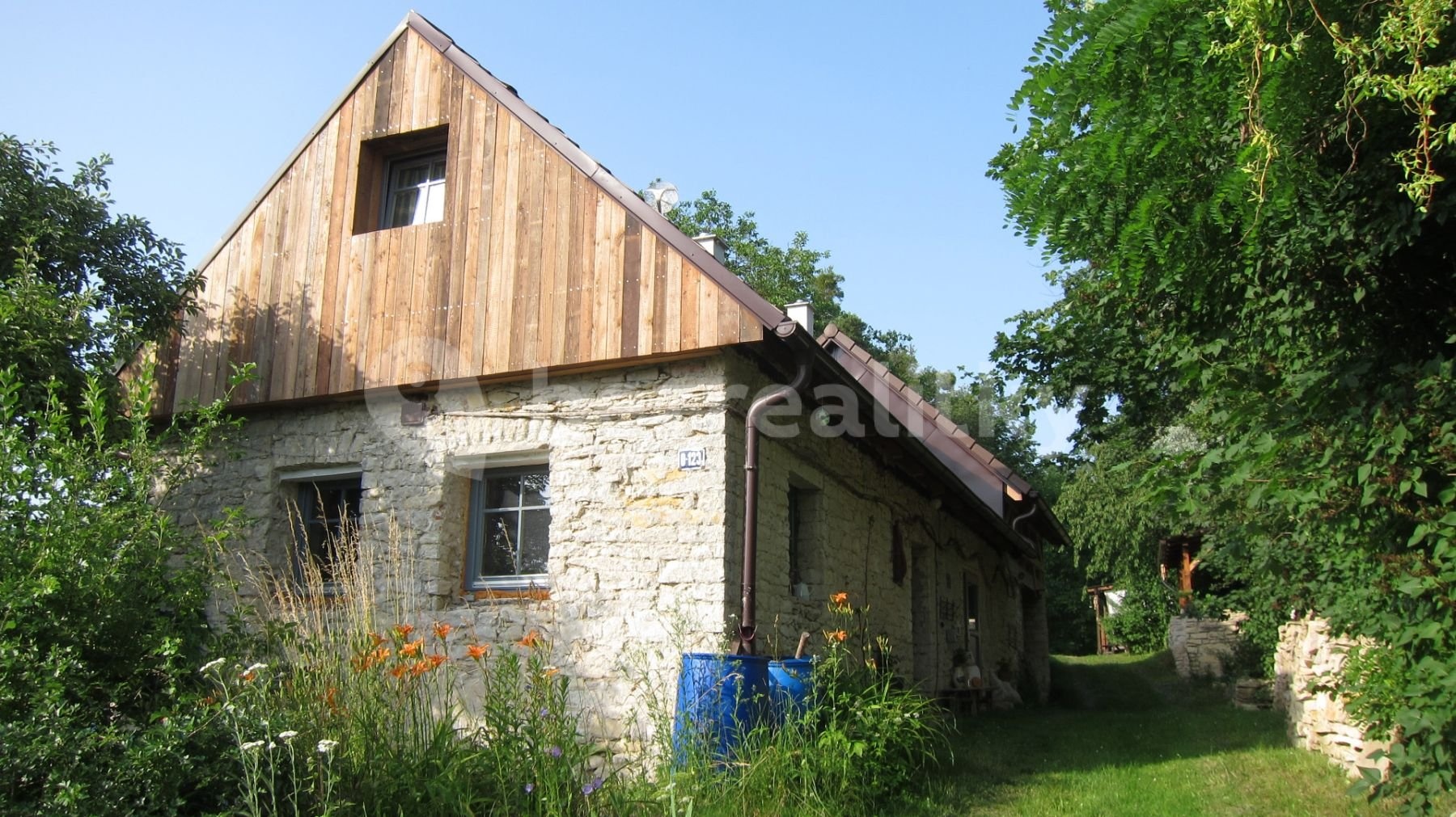 1743948738-ddeqkxemhu-img-5713