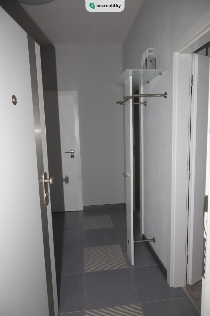 1742328325-xzfpraophb-img-4193