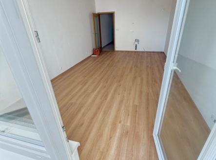 1748722117-dkymyzajwf-img-8013 | Prodej bytu, 1+kk, 47 m²