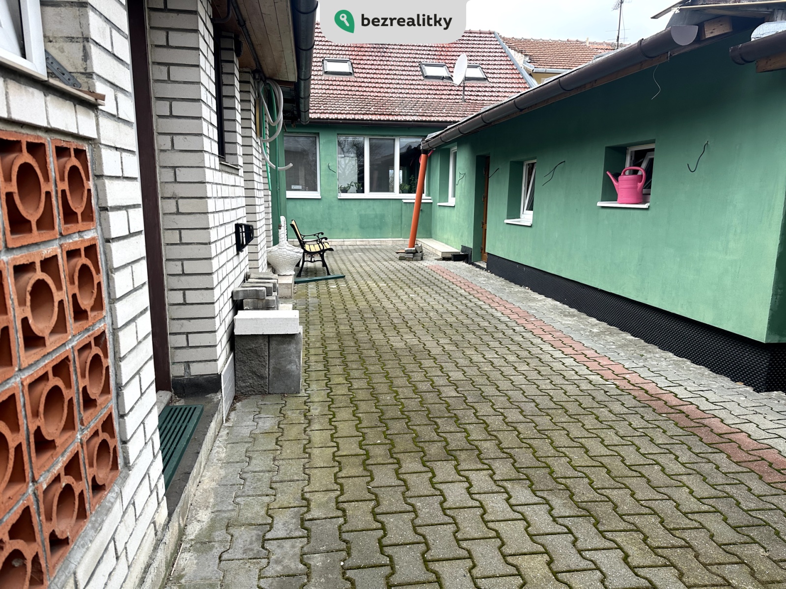 1744216314-cnvtjwkbwp-img-6295