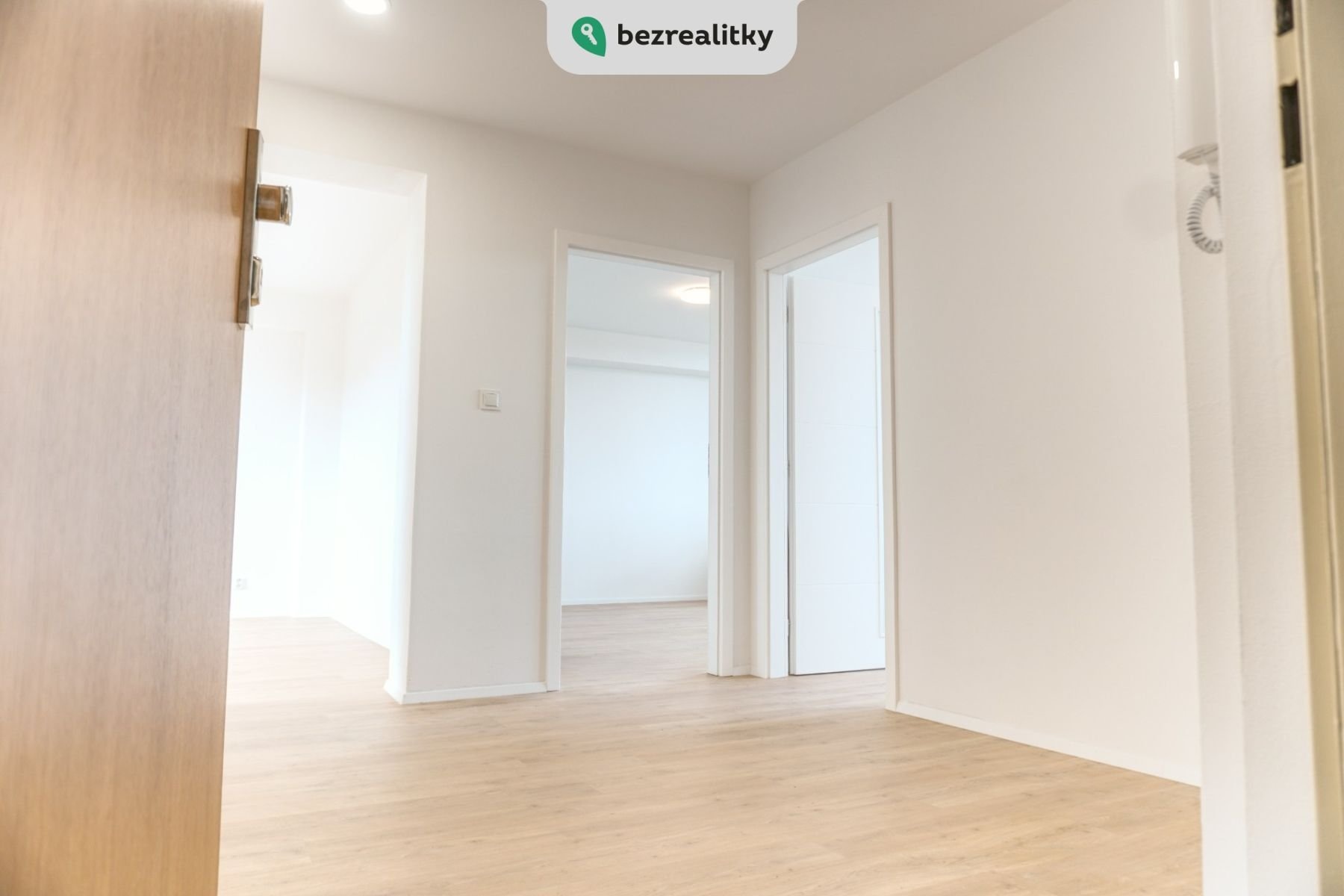 1746557233-bossbyaikb-a-chodba-2