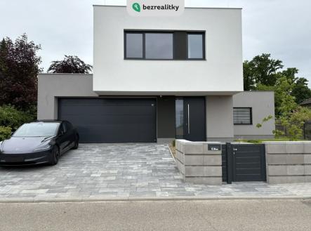 Prodej - dům/vila, 204 m² obrázek