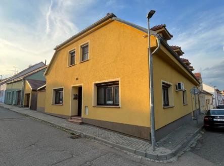 Prodej - dům/vila, 292 m² obrázek