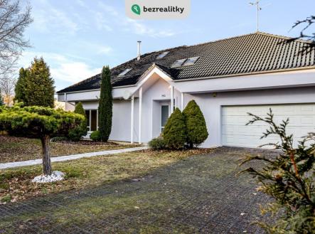 1749890157-finiyzkeiv-studiobarak-40 | Prodej - dům/vila, 200 m²