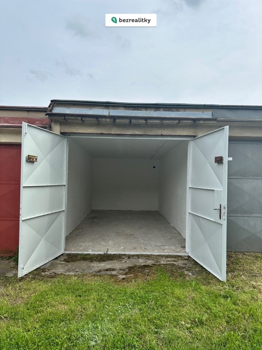 1750235586-riasrkrsuw-gar-c3-a1-c5-be-pohled-uvnit-c5-99-1