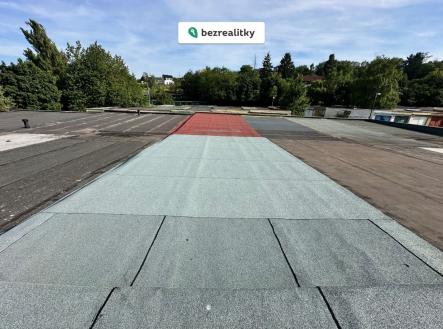 1750235596-qyiarucdac-gar-c3-a1-c5-be-st-c5-99echa-2 | Prodej - malý objekt/garáž