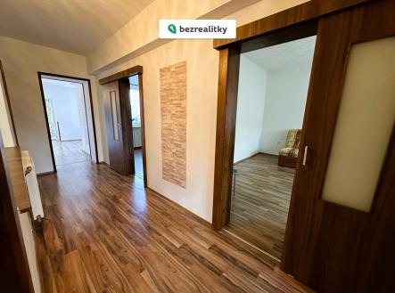 1751452259-uzjseftigv-4 | Prodej - dům/vila, 234 m²