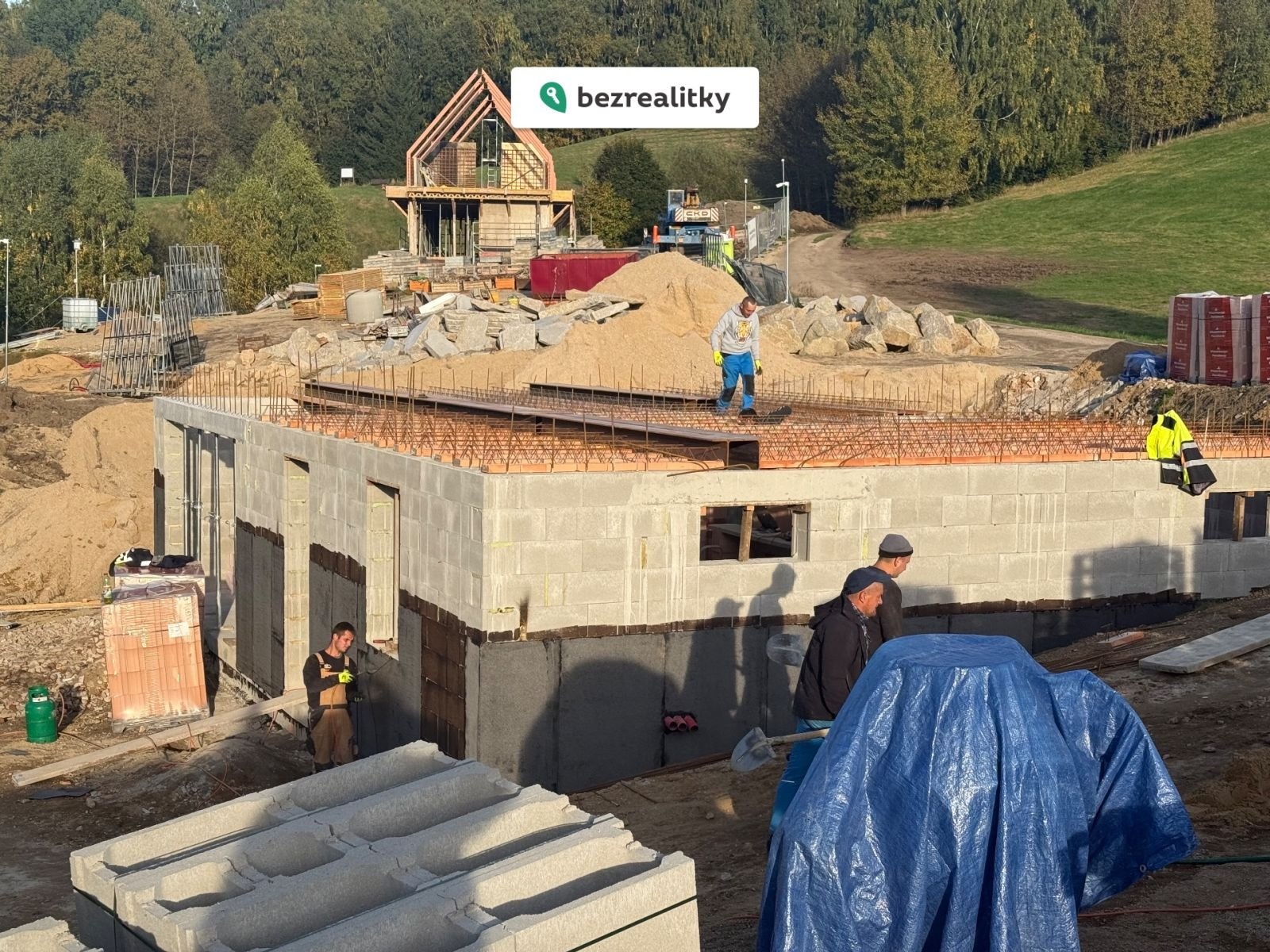 1759176629-phpbfdidgk-img-3933