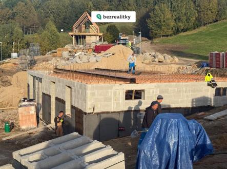 1759176629-phpbfdidgk-img-3933 | Prodej - pozemek pro bydlení, 2 377 m²