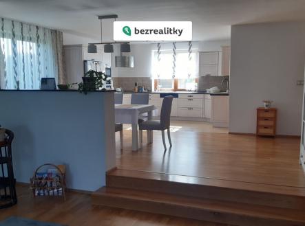 1754473828-jhikfdxoch-20240918-104152 | Prodej - dům/vila, 380 m²