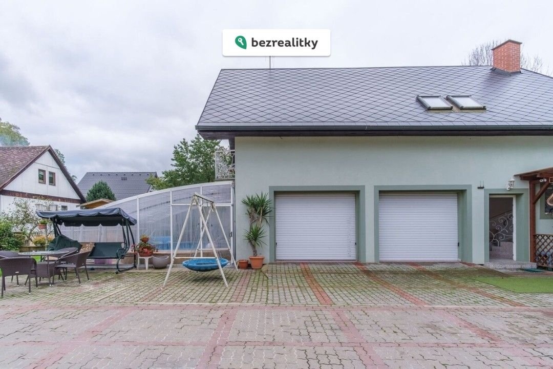 1755516331-ioasxhibqf-1000094262