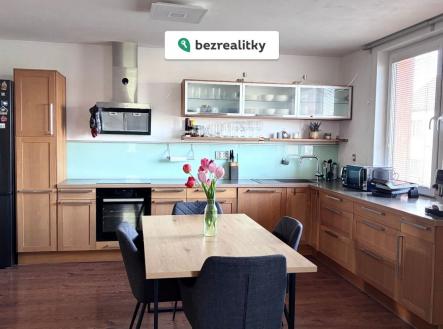 Prodej - dům/vila, 222 m²